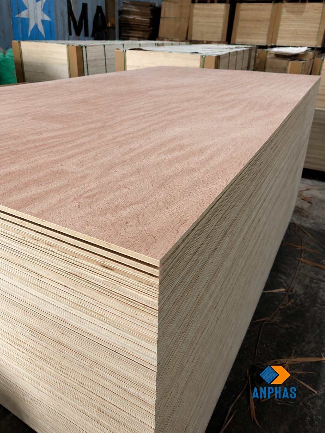 COMMERCIAL PLYWOOD